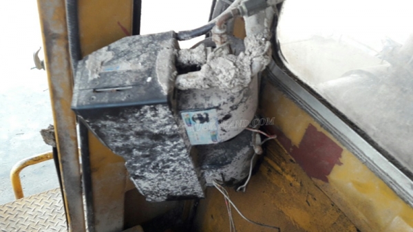 รถตัก FURUKAWA รุ่น FL 320 A SERIAL 5851 ขับเคลื่อนสองเพลา