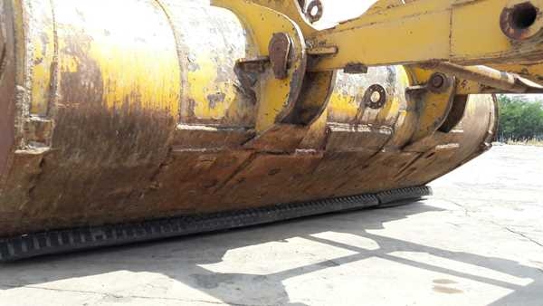 รถตัก FURUKAWA รุ่น FL 320 A SERIAL 5851 ขับเคลื่อนสองเพลา