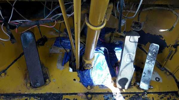 รถตัก FURUKAWA รุ่น FL 320 A SERIAL 5851 ขับเคลื่อนสองเพลา