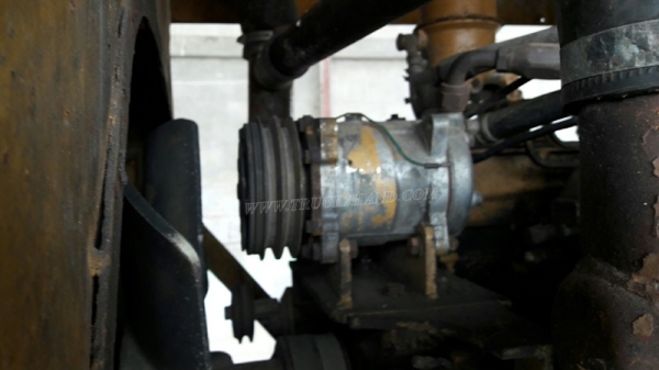 รถตัก FURUKAWA รุ่น FL 320 A SERIAL 5851 ขับเคลื่อนสองเพลา