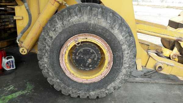 รถตัก FURUKAWA รุ่น FL 320 A SERIAL 5851 ขับเคลื่อนสองเพลา