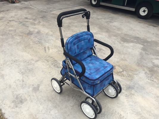 ขายรถเข็นช่วยเดิน เก่าญี่ปุ่น สภาพดี