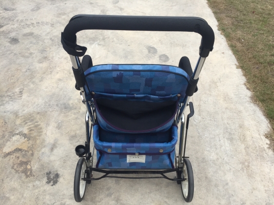 ขายรถเข็นช่วยเดิน เก่าญี่ปุ่น สภาพดี