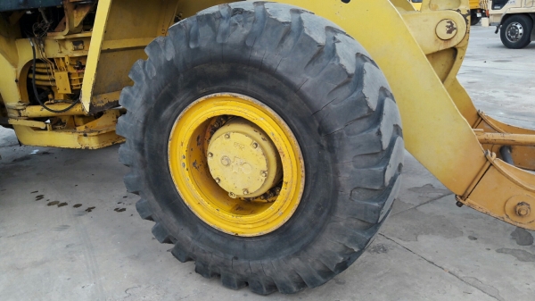 KOMATSU รุ่น WA400-1 SERIAL 10493 6 สูบ เทอร์โบ