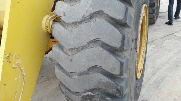 KOMATSU รุ่น WA400-1 SERIAL 10493 6 สูบ เทอร์โบ
