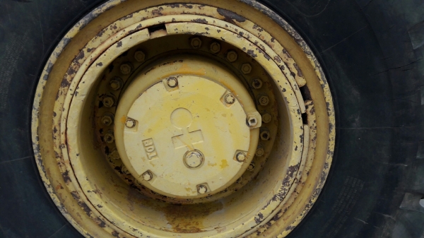 KOMATSU รุ่น WA400-1 SERIAL 10493 6 สูบ เทอร์โบ