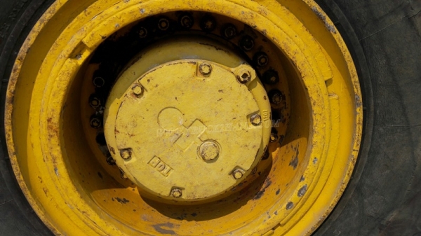 KOMATSU รุ่น WA400-1 SERIAL 10493 6 สูบ เทอร์โบ
