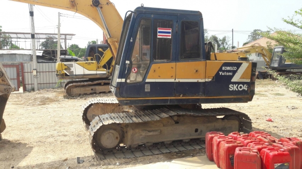 ขาย 580,000 KOBELCO sk 100-2 สภาพเก่านอก 2 ปี เครื่องดี ปั้มแรง เอวแน่น ช่วงล่างสวย อินวอยทร์ รถอยู่ ชลบุรี 090-772-3710 090-772-3708