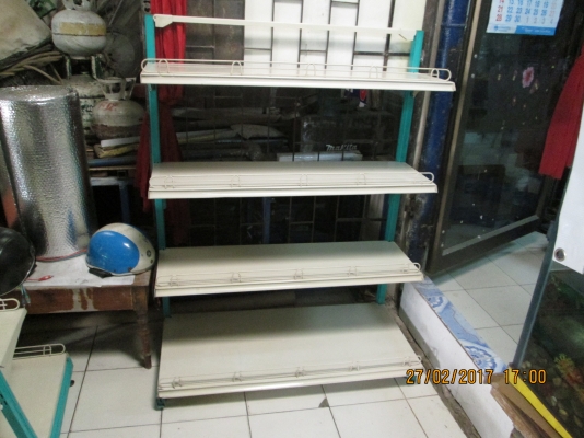 ขายครับ  ชั้นวางสินค้า  หนาใหม่   สนใจ  หาอยู่รีบเลยครับ