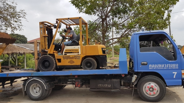 ขายด่วนรถยกKOMATSU FG30-10ยก3ตันยกสูง3เมตรเคื่องโคมัสซู4สูบรถนอกเพิ่งนำเข้ามายังไม่เคยใช้งานในเมืองไทยเลย