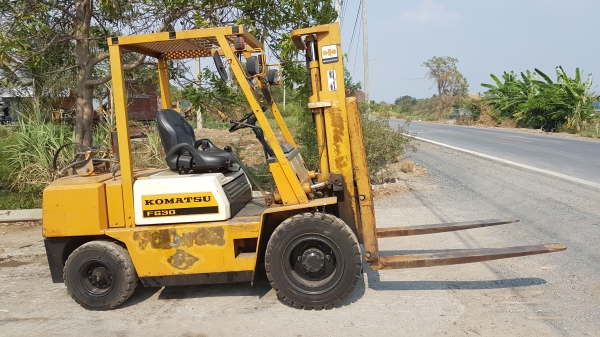 ขายด่วนรถยกKOMATSU FG30-10ยก3ตันยกสูง3เมตรเคื่องโคมัสซู4สูบรถนอกเพิ่งนำเข้ามายังไม่เคยใช้งานในเมืองไทยเลย