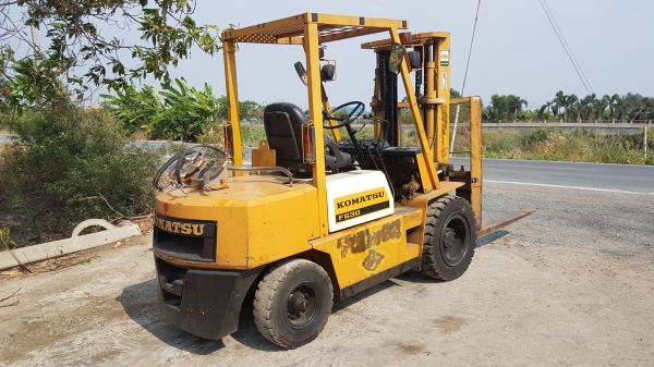 ขายด่วนรถยกKOMATSU FG30-10ยก3ตันยกสูง3เมตรเคื่องโคมัสซู4สูบรถนอกเพิ่งนำเข้ามายังไม่เคยใช้งานในเมืองไทยเลย