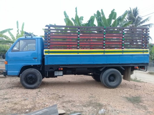 ISUZU NPR 115
