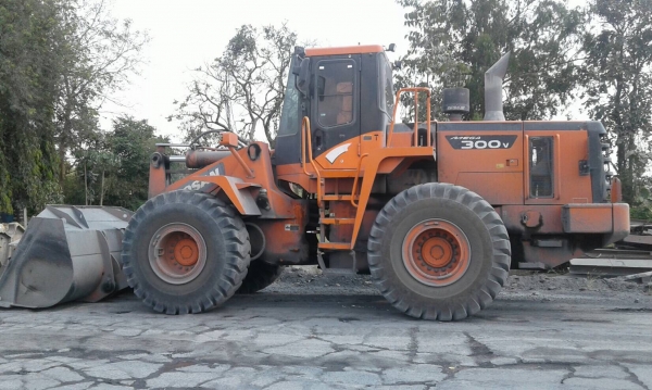 รถตักล้อยาง Doosan MEGA300-V เอกสารใบแจ้งจำหน่าย,รถPMและเช็คศูนย์ตลอด100\%,รถพร้อมใช้งาน,พร้อมขาย 084-5649130