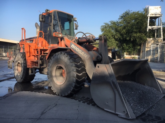 รถตักล้อยาง Doosan MEGA300-V เอกสารใบแจ้งจำหน่าย,รถPMและเช็คศูนย์ตลอด100\%,รถพร้อมใช้งาน,พร้อมขาย 084-5649130