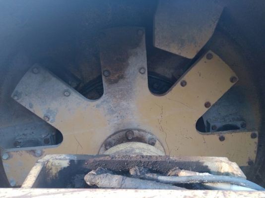 ขายรถบด Cat CS563 ขนาด 10 ตัน 2 เพลา สั่นสะเทือน เอกสารเล่มทะเบียน