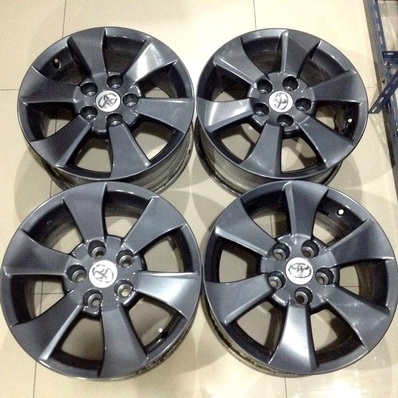 5รู114 ET33 กว้าง 6.5 ใส่รถโตโยต้าได้เกือบทุกรุ่น ขึ้นเครื่องเช็คคดดุ้งเรียบร้อย ตจวส่งได้ครับ