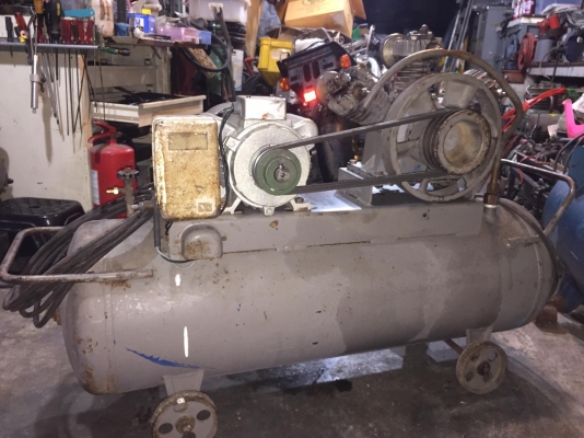 ขาย ปั๊มลมญี่ปุ่นโตชิบ่า 3 ลูกสูบ มือ2นำเข้ายังไม่ผ่านการใช้งานในไทย ขาย ปั๊มลมญี่ปุ่นโตชิบ่า 3 ลูกสูบ มือ2นำเข้ายังไม่ผ่านการใช้งานในไทย