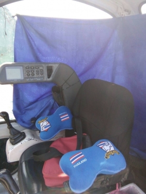ขายแบคโฮ KOBELCO SK 200 MARK V แอร์ไฟฟ้า เล่มทะเบียนพร้อม สนใจโทร 081-970-1072