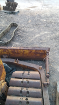 อะไหล่D2 รถแทร็กเตอร์ komatsu