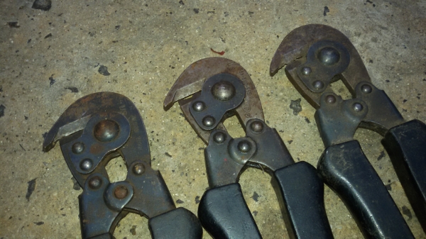 คีมปากนกแก้ว U.S.ยุคสงครามโลกครั้งที่2 คีมปากนกแก้ว U.S.ยุคสงครามโลกครั้งที่2