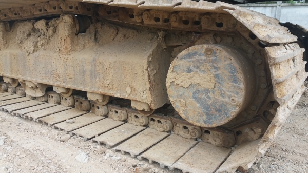 ขาย 750,000 KOBELCO sk 200-5 ไฟฟ้าครบ เครื่องดี ปั้มแรง เอวดี ช่วงล่างแน่น เล่มทะเบียน รถอยู่ จันทบุรี 090-772-3710 090-772-3708