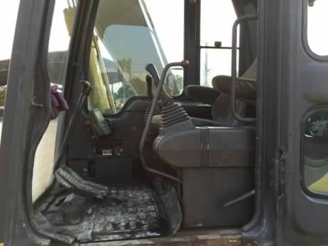 KOMATSU PC120-6