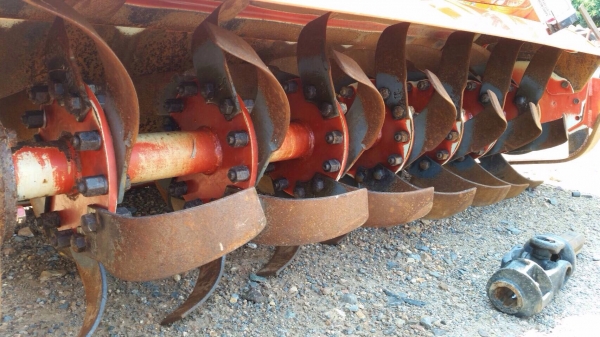 ขาย L3008 4WD พร้อมใบมีด + โรตารี่  พร้อมใช้งาน