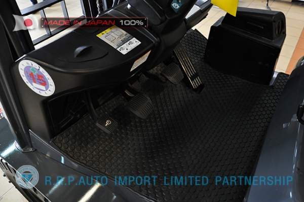 รถโฟล์คลิฟท์พร้อมขาย TOYOTA รุ่น  8FD25-32961 นำเข้าจากประเทศญี่ปุ่น 100\% ไม่เคยใช้งานในไทย