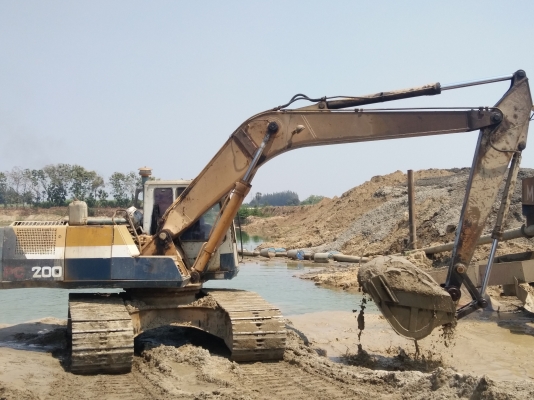 ขายด่วน!!Komatsu Pc200-5ใช้งานได้ดี ไม่ต้องซ่อม ราคาสุดคุ้ม ขายด่วน!!Komatsu Pc200-5ใช้งานได้ดี ไม่ต้องซ่อม ราคาสุดคุ้ม