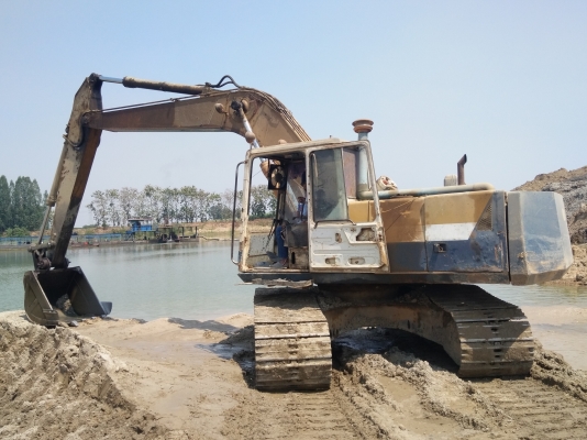 ขายด่วน!!Komatsu Pc200-5ใช้งานได้ดี ไม่ต้องซ่อม ราคาสุดคุ้ม ขายด่วน!!Komatsu Pc200-5ใช้งานได้ดี ไม่ต้องซ่อม ราคาสุดคุ้ม