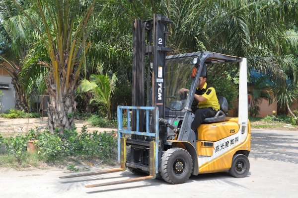 ขายFORKLIFT TCM (1.5ตัน) งาสไลด์ชิฟ เสา4เมตร สวยเดิมจากญี่ปุ่น ยังไม่เคยใช้ในไทย 148,000เท่านั้น!!