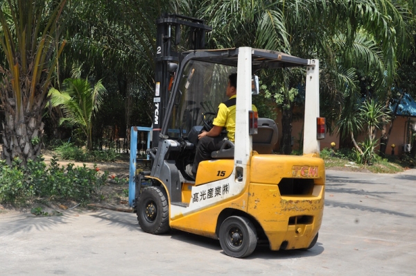 ขายFORKLIFT TCM (1.5ตัน) งาสไลด์ชิฟ เสา4เมตร สวยเดิมจากญี่ปุ่น ยังไม่เคยใช้ในไทย 148,000เท่านั้น!!