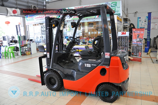 ขายรถโฟล์คลิฟท์มือสอง TOYOTA รุ่น 8FD15-10646 นำเข้าจากประเทศญี่ปุ่น 100\% ไม่เคยใช้งานในไทย