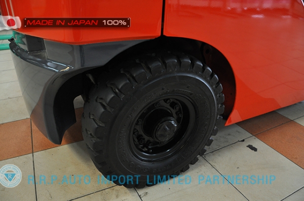 ขายรถโฟล์คลิฟท์มือสอง TOYOTA รุ่น 8FD15-10646 นำเข้าจากประเทศญี่ปุ่น 100\% ไม่เคยใช้งานในไทย