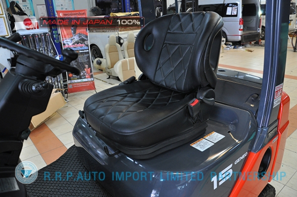 ขายรถโฟล์คลิฟท์มือสอง TOYOTA รุ่น 8FD15-10646 นำเข้าจากประเทศญี่ปุ่น 100\% ไม่เคยใช้งานในไทย