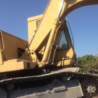 ขาย CAT 215  รถสวยๆพร้อมใช้งาน เจ้าของขาย เอง ราคา  420,000 บาท