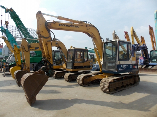 มาแล้ว รถขุด komatsu pc90 รถมือ 2 นำเข้ามาเองโดยตรงจากญี่ปุ่น