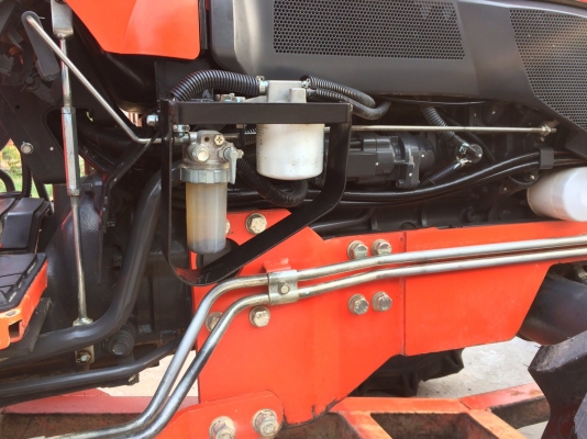 ขายL4708DT รถปี56  ใช้งานมา850 ชั่วโมง มาพร้อมผานหน้า หลังรถสวยคุณภาพเต็มพร้อมใช้งาน ยางใหม่ 4 เส้น รับประกันคุณภาพ