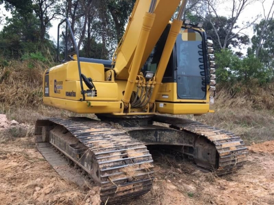 KOMATSU PC200-8MO ราคา 2,850,000 บาท 2,147 ชั่วโมง เครื่องดี โช่หนา เอวแน่น ไฟฟ้าครบ เอกสารเล่มทะเบียน  รถอยู่ จ.ร้อยเอ็ด โทร&amp;ไอดีไลน์ 0610710295