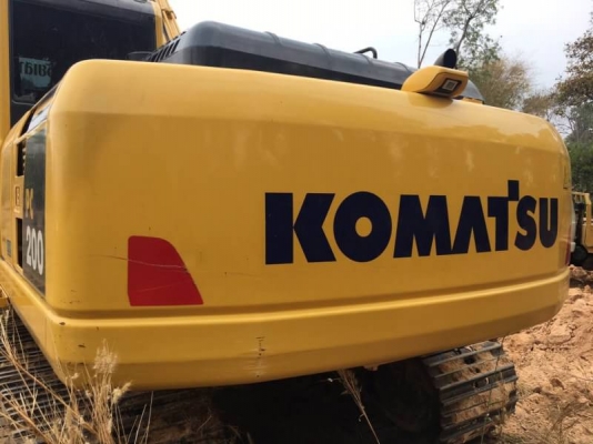KOMATSU PC200-8MO ราคา 2,850,000 บาท 2,147 ชั่วโมง เครื่องดี โช่หนา เอวแน่น ไฟฟ้าครบ เอกสารเล่มทะเบียน  รถอยู่ จ.ร้อยเอ็ด โทร&amp;ไอดีไลน์ 0610710295