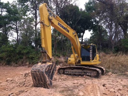 KOMATSU PC200-8MO ราคา 2,850,000 บาท 2,147 ชั่วโมง เครื่องดี โช่หนา เอวแน่น ไฟฟ้าครบ เอกสารเล่มทะเบียน  รถอยู่ จ.ร้อยเอ็ด โทร&amp;ไอดีไลน์ 0610710295