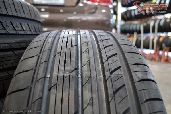 TOYO C1S 245/45R17 เส้นละ 5,500 บาท TOYO C1S 245/45R17 เส้นละ 5,500 บาท
