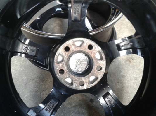 ขอบ18นิ้ว5รูู114 ชุดนี้ ราคา 8200 บาท