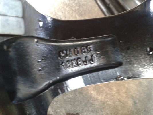 ขอบ18นิ้ว5รูู114 ชุดนี้ ราคา 8200 บาท