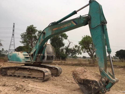 ขายดาว์น 565,000 บาท KOBELCO SK200 MARK 5 ธรรมดา เครื่องดี ปั้มแรง โช่หนา เอวแน่น ไฟฟ้าครบ (มอเตอร์คันเร่งเสีย) แอร์เย็น เอกสารเล่มทะเบียน  งวดคงเหลือ.  26 งวด x 15,000 = 390,000 บาท   รถอยู่ จ.ร้อยเอ็ด โทร&amp;ไอดีไลน์ 0610710295
