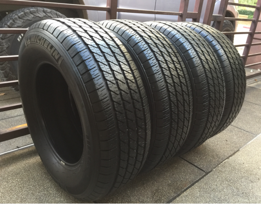 ยาง Michelin 265 65 17 สิ้นปี14 ดอกเต็ม ใช้ยาว ราคาไม่แพง