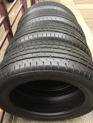 ยาง Toyo 225 55 19 ปี15 ดอกเต็ม ไม่มีปะ ใช้ยาว ราคาไม่แพง
