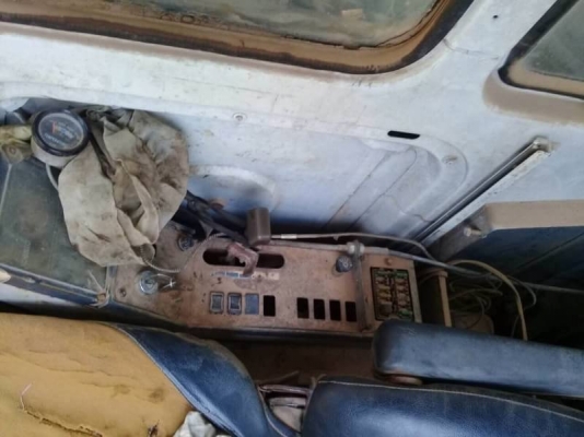 KOBELCO SK200 MARK 3 ราคา 550,000 บาท  เครื่องดี ปั้มแรง โช่หนา เอวแน่น ไฟฟ้าตัด เอกสารอินวอยท์  รถอยู่ จ.ร้อยเอ็ด โทร 098-1862844 ไอดีไลน์ ja5657