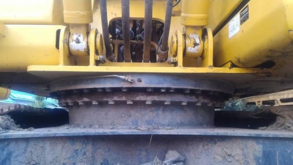 KOMATSU PC200-8MO ราคา 2,150,000 บาท 8,xxx ชั่วโมง เครื่องดี โช่หนา เอวแน่น ไฟฟ้าครบ เอกสารเล่มทะเบียน  รถอยู่ จ.นครปฐม โทร 098-1862844 ไอดีไลน์ ja5657